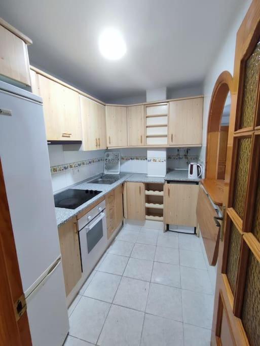 Apartamento En Playa Carvajal 푸엔히롤라 외부 사진