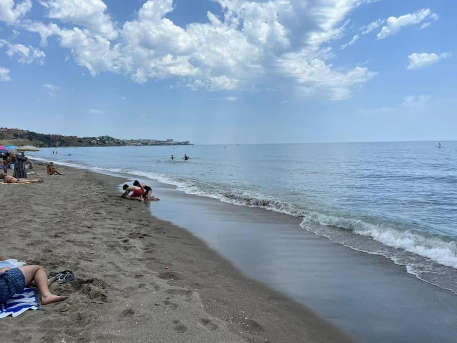 Apartamento En Playa Carvajal 푸엔히롤라 외부 사진