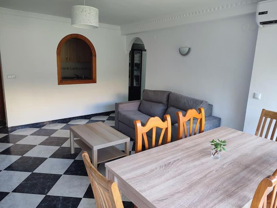 Apartamento En Playa Carvajal 푸엔히롤라 외부 사진